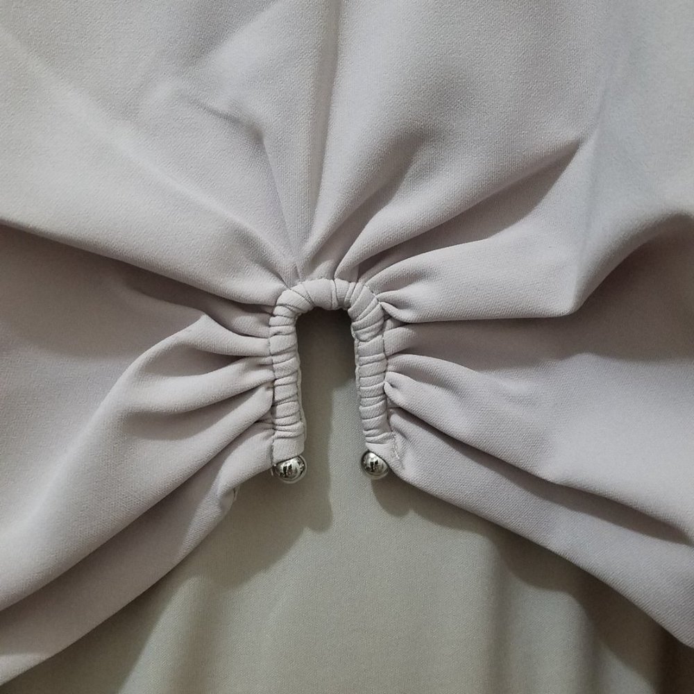 NWT CUT OUT ELASTIC BEIGE TOP - Picture 5 of 7